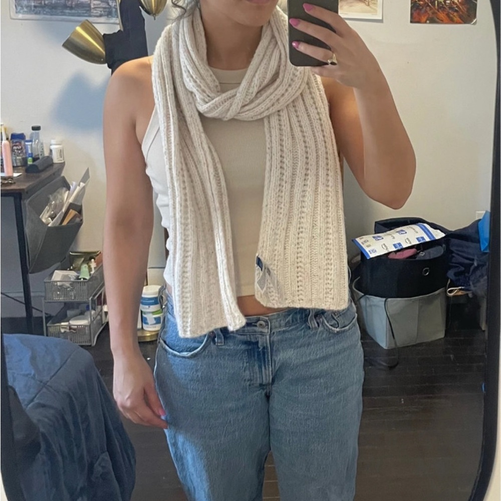 Cream Rib Knit Scarf - Picture 2 of 5